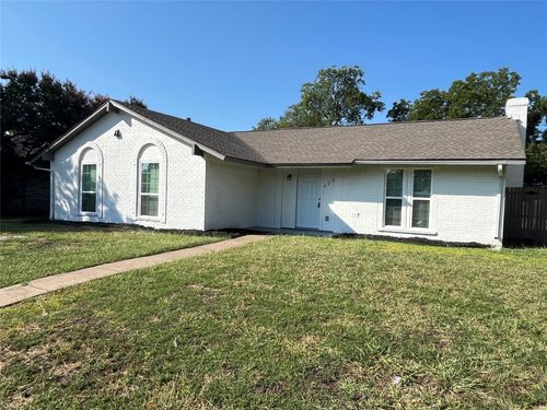 522 San Carlos Dr, Garland, TX, 75043-5132 | Card Image