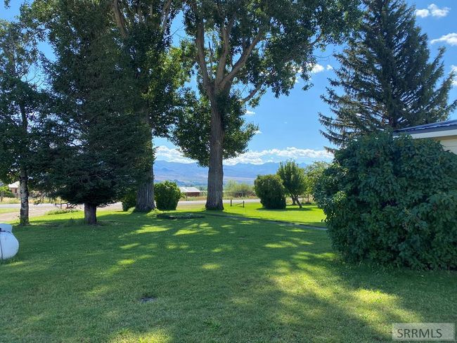 2651 Challis Creek Road, Home with 4 bedrooms, 2 bathrooms and 3 parking in Challis ID | Image 8