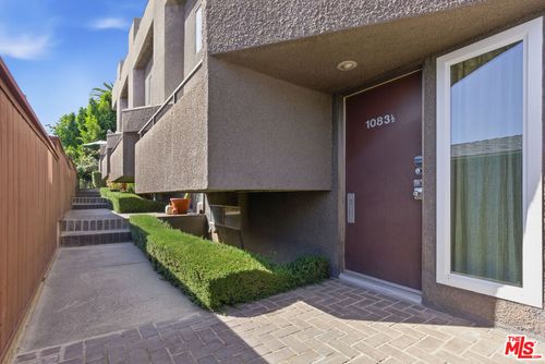 1083 W Kensington Rd, LOS ANGELES, CA, 90026-4353 | Card Image