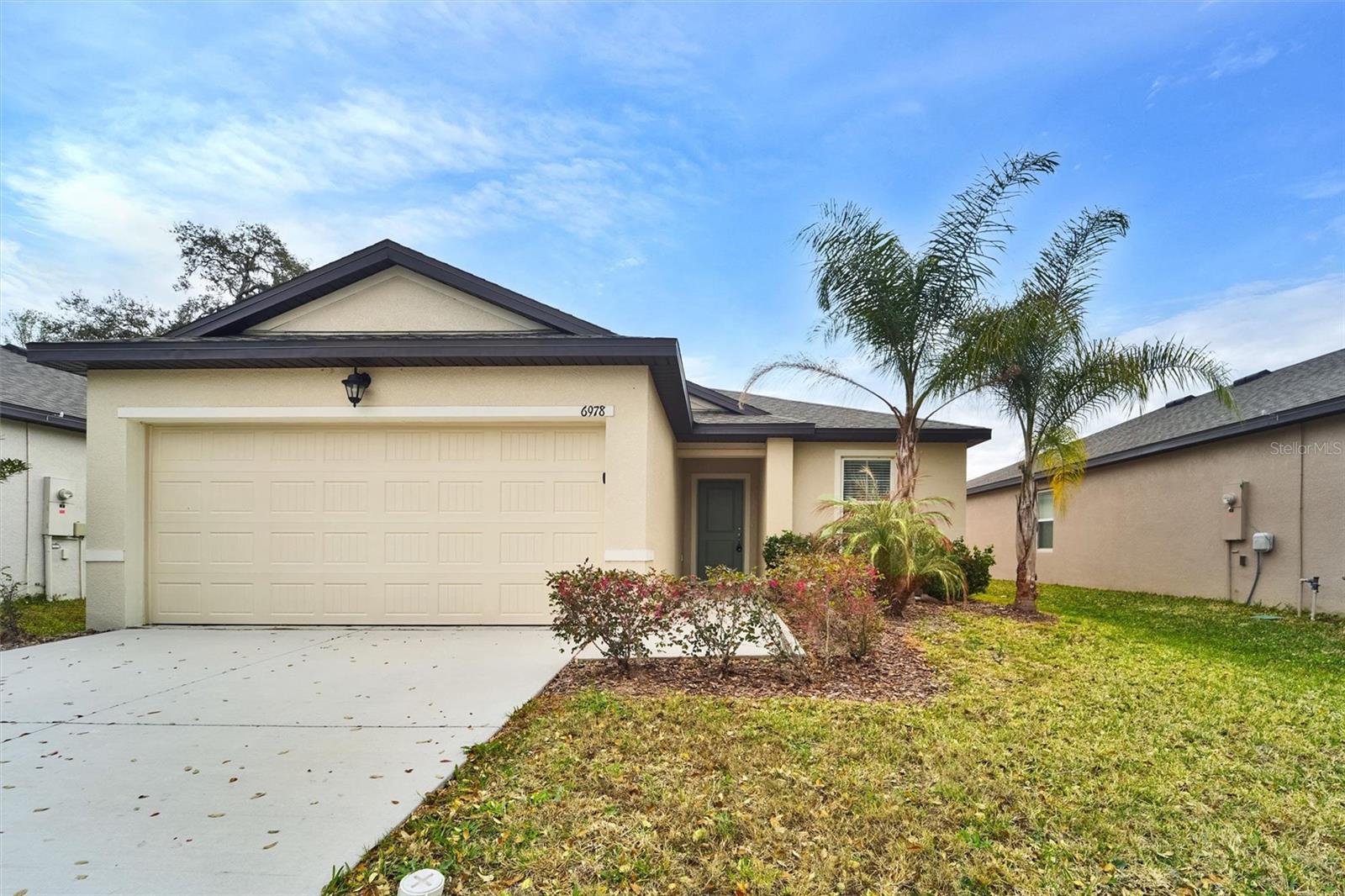 Residential in ZEPHYRHILLS