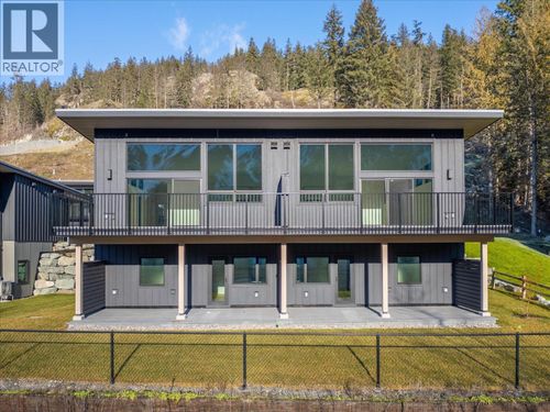 25-4000 Sunstone Way, Pemberton, BC, V0N2L3 | Card Image