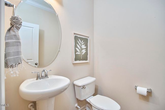 15 - Powder Room | Image 15