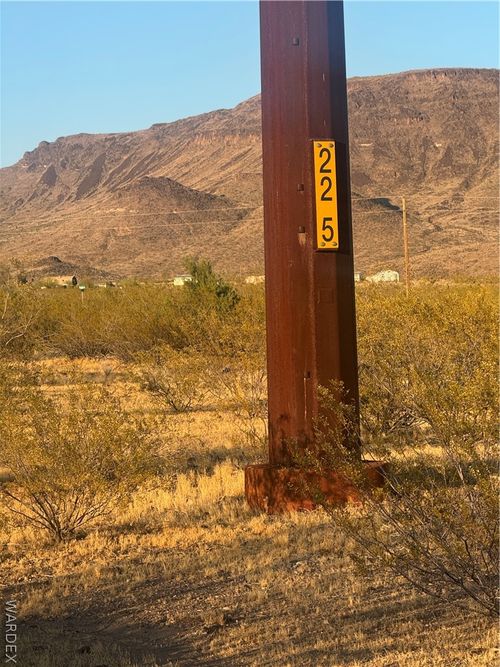 306-30-001E S Redwall Drive, Golden Valley, AZ, 86413 | Card Image