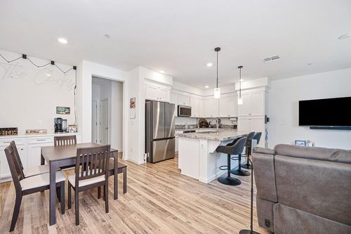 3074 River Trout Walk, Sacramento, CA, 95833-3972 | Card Image