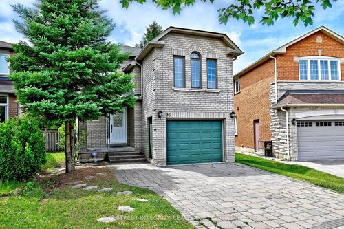 95 Alpine Cres, Richmond Hill, ON, L4S1V9 | Card Image