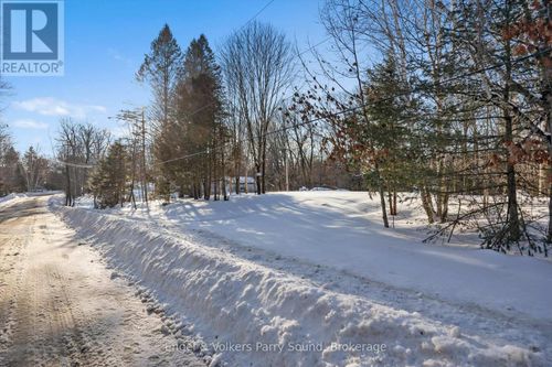 40 Miller Dr, Mcdougall, ON, P2A2W7 | Card Image