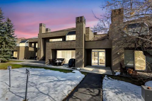 1-108 Village Hts Sw, Calgary, AB, T3H2L2 | Card Image