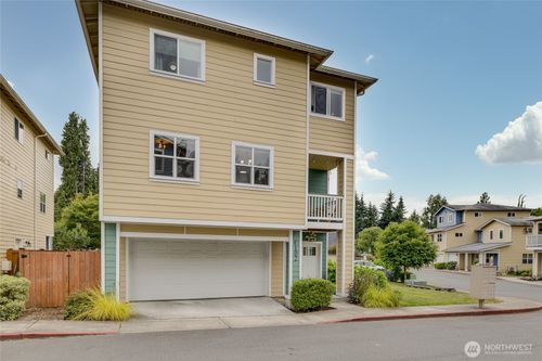 apt-c102-1017 W Main St, Monroe, WA, 98272-2044 | Card Image