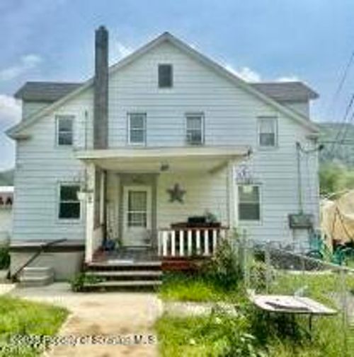 536 Old Route 11, NEW MILFORD, PA, 18834-7511 | Card Image