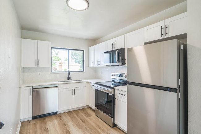 1942 Se Camilo St, House other with 2 bedrooms, 1 bathrooms and null parking in Port St. Lucie FL | Image 4