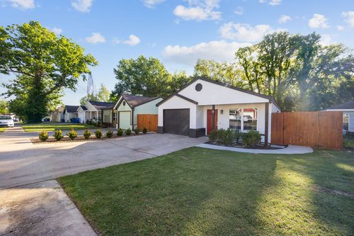 9 Brookhollow Pl, Bentonville, AR, 72712-5038 | Card Image