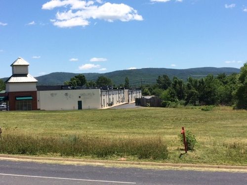 141 Lucy Ln, WAYNESBORO, VA, 22980-3276 | Card Image