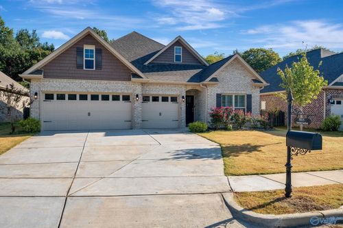 5015 Clearwater Creek Rd Se, Brownsboro, AL, 35741-8700 | Card Image