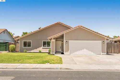 2865 Ponte Mira Way, Tracy, CA, 95376 | Card Image