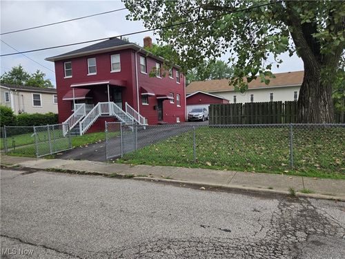 15009 Lawndale Ave, Cleveland, OH, 44128-3030 | Card Image