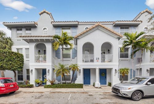 1252 Via De Fossi, Boynton Beach, FL, 33426-8242 | Card Image