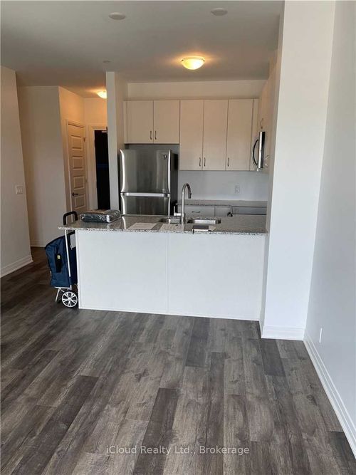 320-102 Grovewood Common, Oakville, ON, L6H0X2 | Card Image