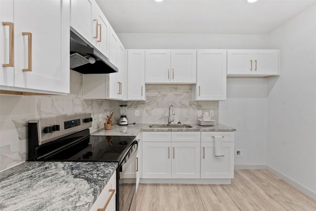 4166 Gladewater Rd, House other with 3 bedrooms, 2 bathrooms and null parking in Dallas TX | Image 6