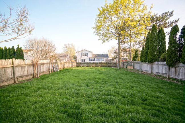 671 Legends Dr, Home with 3 bedrooms, 3 bathrooms and 2 parking in Carol Stream IL | Image 16