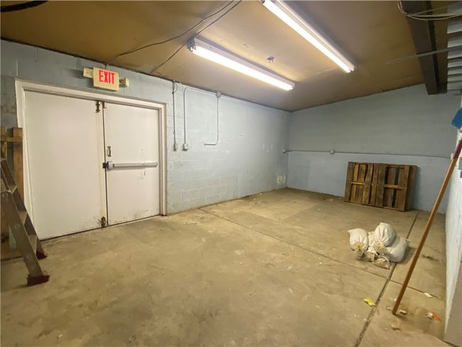 313 W Main St, Home with 0 bedrooms, 0 bathrooms and 4 parking in Carnegie PA | Image 18