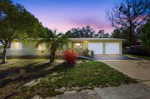 2489 Adams Ave, DELTONA, FL, 32738-3001 | Card Image