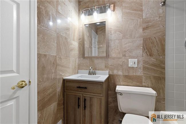 179 Hidden Ct, House other with 2 bedrooms, 2 bathrooms and null parking in Old Bridge NJ | Image 16