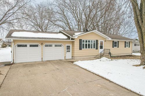 1010 Farmer Ave, Tomah, WI, 54660-2210 | Card Image