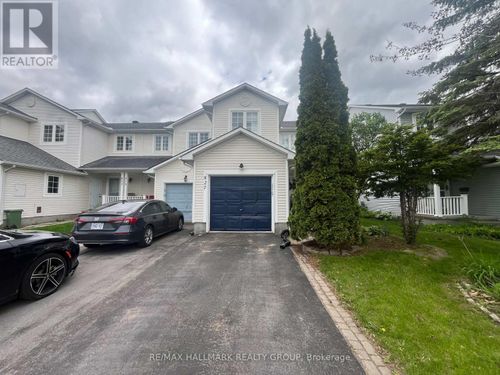 827 Como Cres, Orleans, ON, K4A3Z8 | Card Image