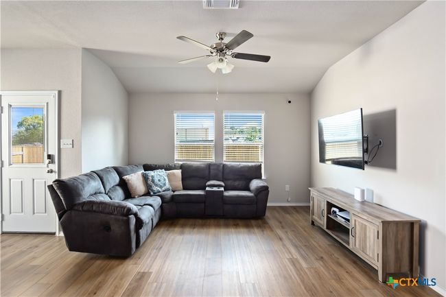 2215 Lucrezia Ct, House other with 4 bedrooms, 2 bathrooms and null parking in Harker Heights TX | Image 4