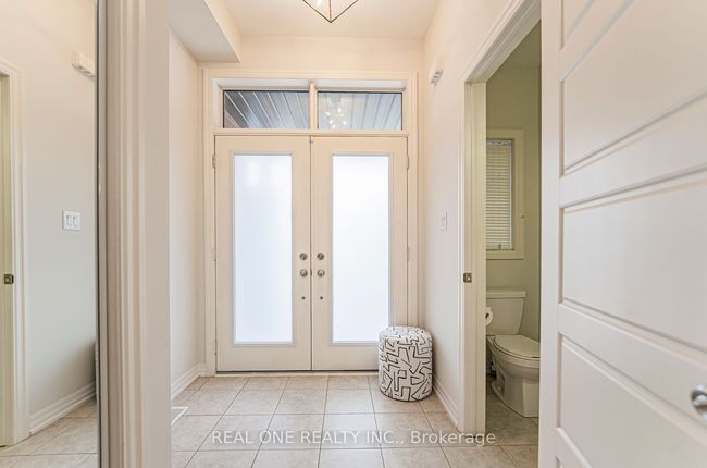 71 Tango Cres, House other with 4 bedrooms, 4 bathrooms and 2 parking in Newmarket ON | Image 4