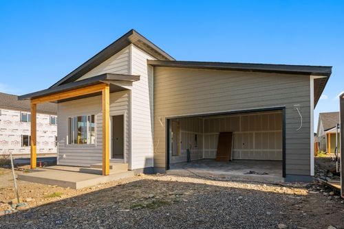 821 Spaniel Ln, Belgrade, MT, 59714-4167 | Card Image