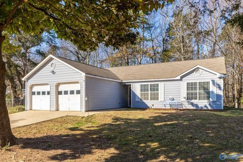 212 Buffalo Creek Dr, Toney, AL, 35773-8924 | Card Image