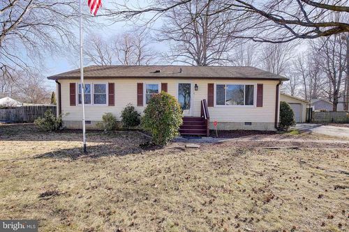 4929 Aspen St, SHADY SIDE, MD, 20764-9668 | Card Image