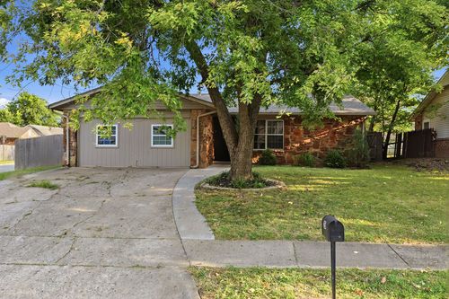 125 Austin St, Broken Arrow, OK, 74011-3617 | Card Image