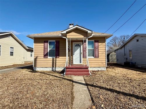 223 Kingshighway, East Alton, IL, 62024-1472 | Card Image