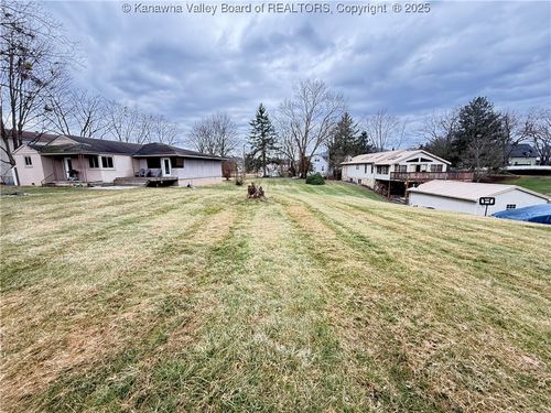 64 1st Ave, Saint Albans, WV, 25177-1878 | Card Image