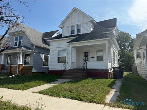 765 Redwood Ave, Toledo, OH, 43609-3349 | Card Image