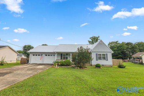 1007 N Watson Dr, Centre, AL, 35960-1232 | Card Image