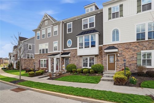 308 Cross Creek Dr, Cranberry Twp, PA, 16066-6586 | Card Image