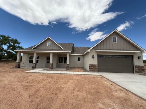 9 Vallejos Rd, Los Lunas, NM, 87031-5008 | Card Image