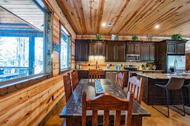 317 Sugar Pine Loop, House other with 4 bedrooms, 5 bathrooms and null parking in Broken Bow OK | Image 19