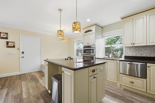 217 Piedmont E, Delray Beach, FL, 33484-5036 | Card Image