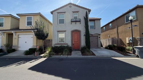 3774 Amity Ln, Clovis, CA, 93619-8288 | Card Image