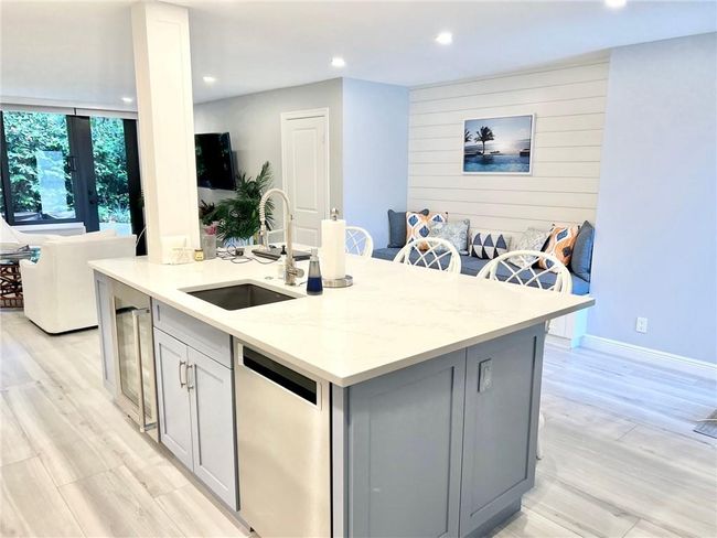 Kitchen/Dining Area | Image 10
