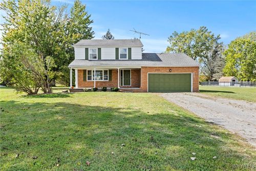 6964 Creekview Dr, Lockport, NY, 14094-9515 | Card Image