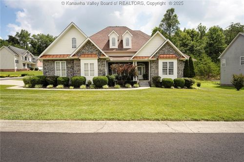 18 Hyde Park Rd, Winfield, WV, 25213-9562 | Card Image