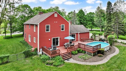 74 Vincent Ln, Stone Ridge, NY, 12484-5538 | Card Image