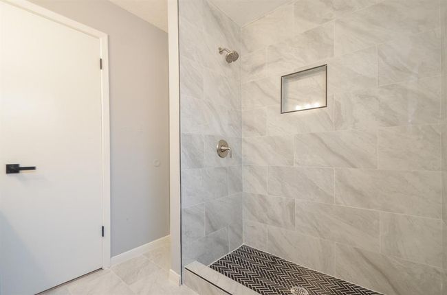 48 Artesia, Home with 3 bedrooms, 2 bathrooms and null parking in Conroe TX | Image 27
