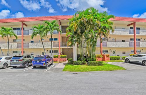 apt-207-9511 N Hollybrook Lake Dr, Pembroke Pines, FL, 33025-1573 | Card Image