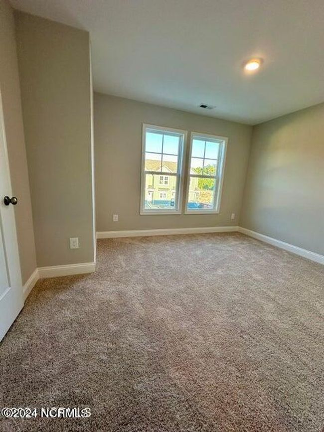 607 Jacks Crossing Dr, Townhouse with 2 bedrooms, 3 bathrooms and null parking in Hubert NC | Image 10